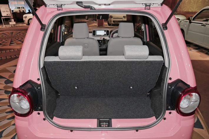 ダイハツ 新型TOCOT(トコット)　アナザースタイルパッケージ／スイートスタイル