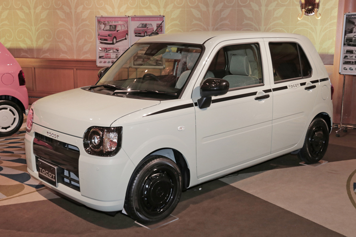 ダイハツ 新型TOCOT(トコット)　アナザースタイルパッケージ／クールスタイル