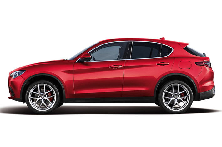 アルファロメオ ステルヴィオ