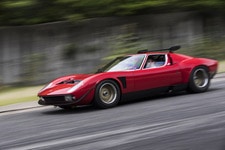 幻のイオタ！“世界にたった1台”の「ランボルギーニ・ミウラSVR
