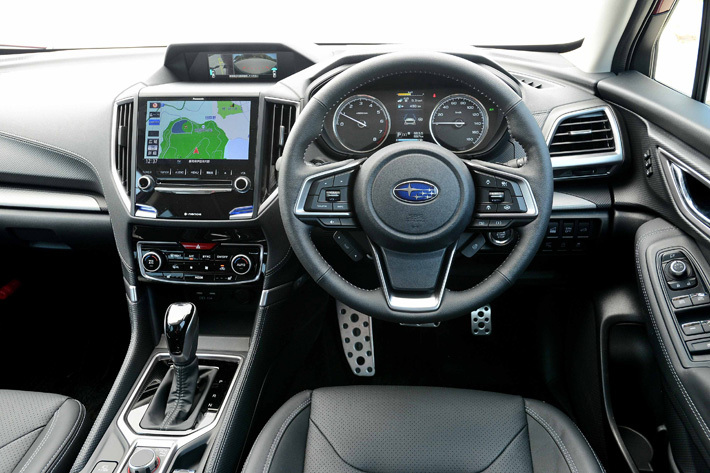 スバル 新型フォレスター Premium（プレミアム）