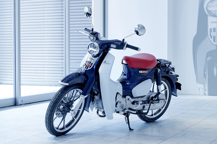 ホンダ スーパーカブc125を発売 レトロなデザインに最新装備を搭載 業界先取り 業界ニュース 自動車ニュース21国産車から輸入車まで Mota ホンダ スーパーカブc125を発売 レトロなデザインに最新装備を搭載 業界先取り 業界ニュース 自動車ニュース21国産車から輸入車まで Mota
