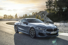 BMW 8シリーズ