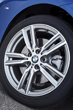 BMW 新型2シリーズ グラン ツアラー