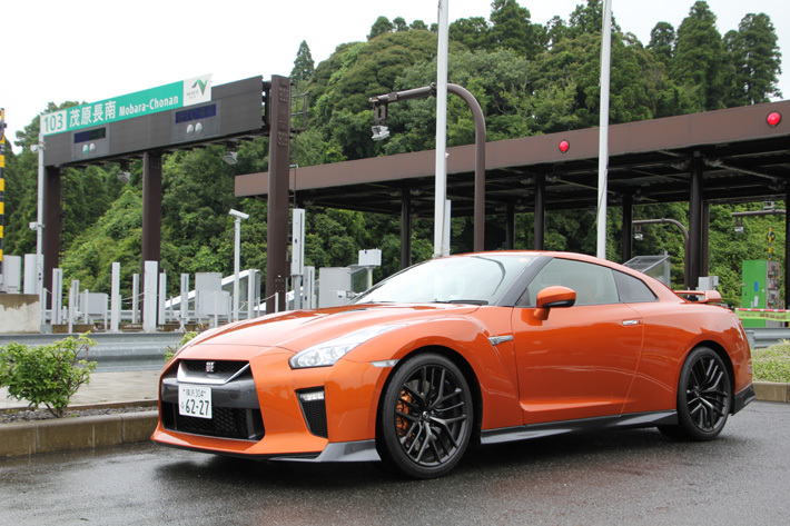 日産 GT-R