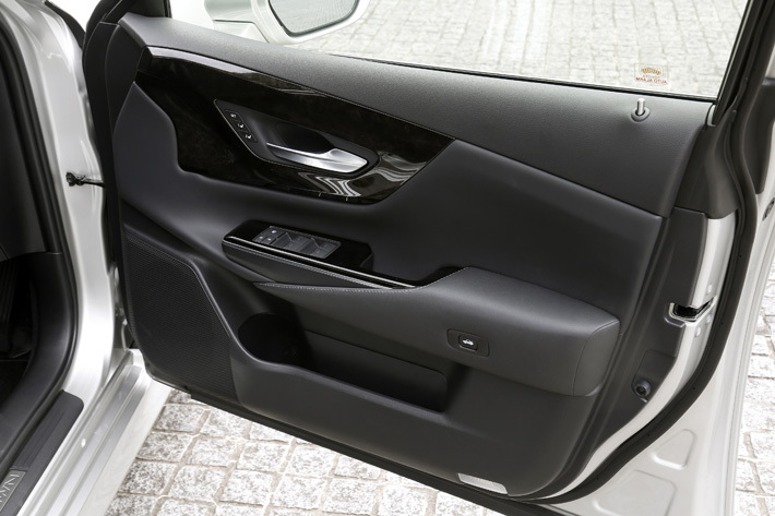 トヨタ 新型クラウン ハイブリッド 3.5 G Exective