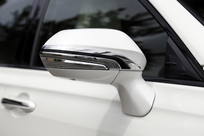 トヨタ 新型クラウン モデリスタ