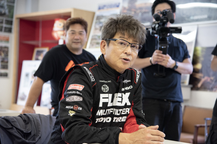 FLEX SHOW AIKAWA RACING AXCRラリープラド