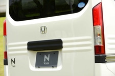 ホンダ 新型N-VAN／G Honda SENSING／タフタホワイトII（6MT）