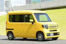 ホンダ 新型N-VAN／+STYLE FUN Honda SENSING／プレミアムイエロー・パールII