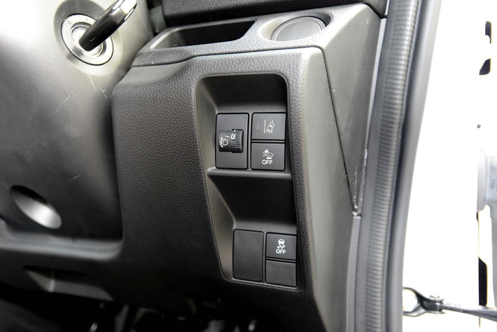 ホンダ 新型N-VAN／L Honda SENSINGL Honda SENSING／タフタホワイトII（CVT）