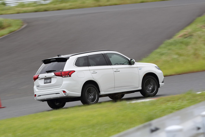 三菱 アウトランダーPHEV 2019年モデル Sエディション