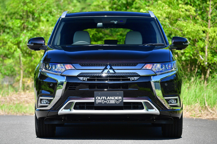 三菱 アウトランダーPHEV 2019年モデル Gプラスパッケージ