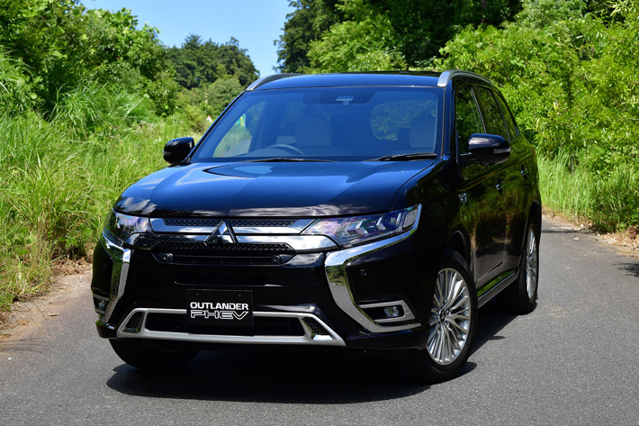 三菱 アウトランダーPHEV 2019年モデル Gプラスパッケージ