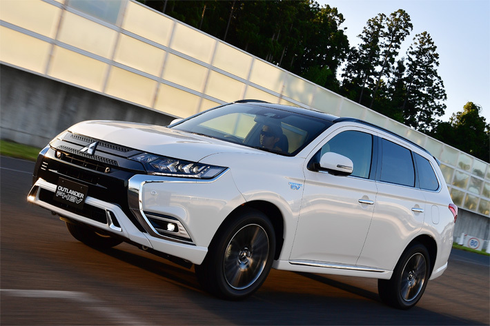 三菱 アウトランダーPHEV 2019年モデル