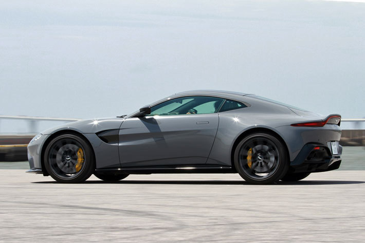 アストンマーティン 新型ヴァンテージ