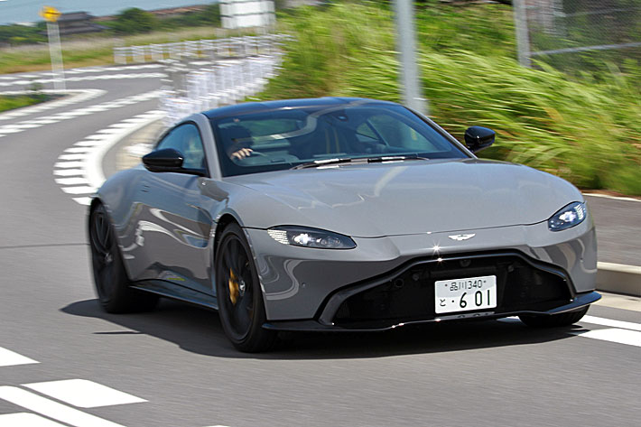 アストンマーティン 新型ヴァンテージ試乗 アストン史上最強ロードカーの実力とは 1 2 徹底検証 18年新型車種ー試乗レポート Mota