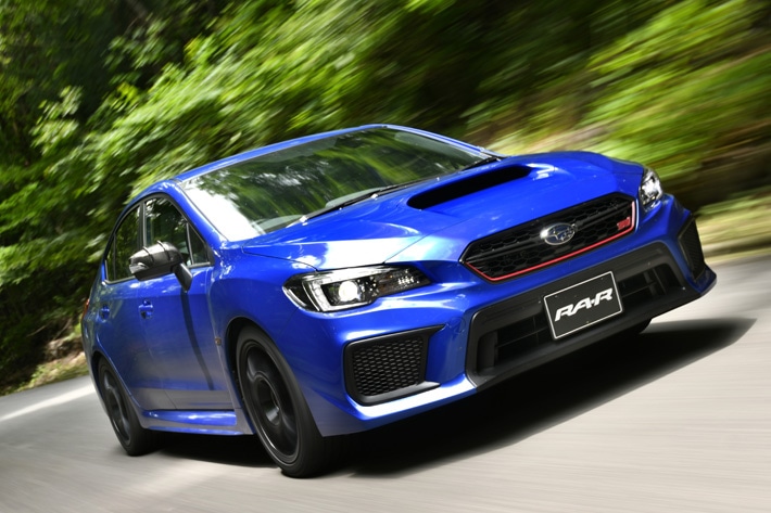 スバル Wrx Stiの500台限定車 タイプra R 試乗 徹底した軽量化で史上最強レベルのコンプリートカーが誕生 徹底検証 18年新型車種ー試乗レポート Mota
