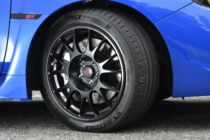 STIパフォーマンスホイールとMICHELIN PILOT SPORT 5セット STIパフォーマンスホイールとMICHELIN PILOT SPORT 5セット