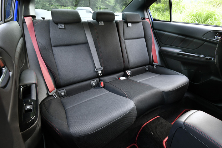 スバル WRX STI タイプRA-R