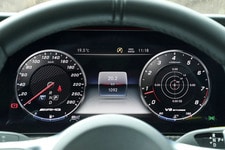 Mercedes-AMG G63（外装色：designoヒヤシンスレッド│内装色：ブラック）