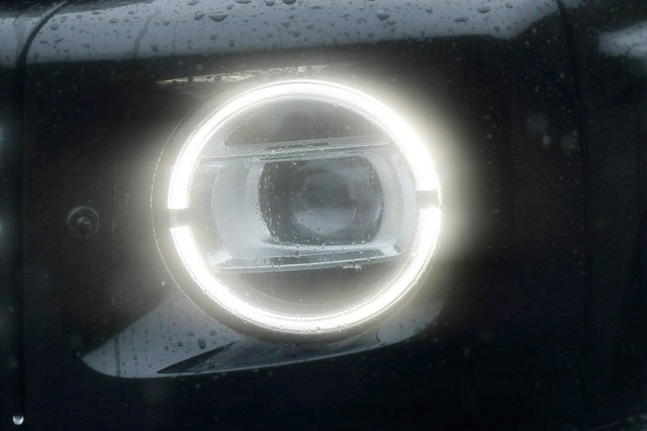 メルセデス・ベンツ G 550（外装色：オブシディアンブラック│内装色：ブラック）