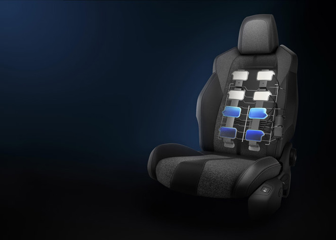 プジョー 5008 GT BlueHDi（8速オートマチック）