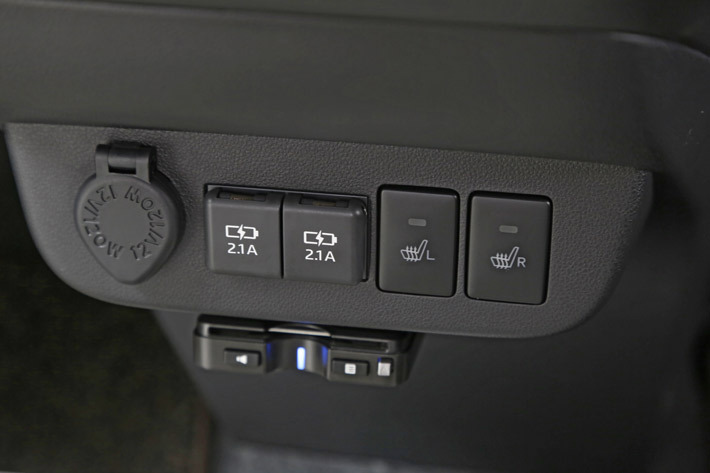 ダイハツ 新型ミラトコット／G SAIII セラミックグリーンメタリック