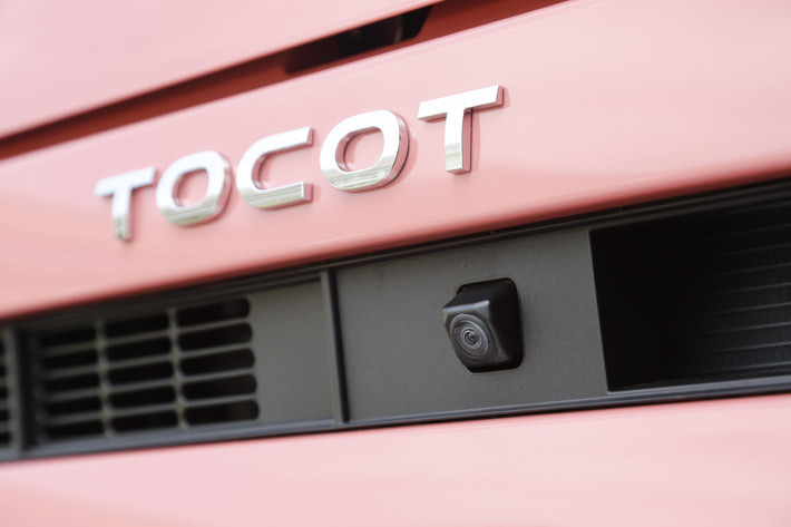 ダイハツ 新型ミラトコット／アナザースタイルパッケージ【スイートスタイル】