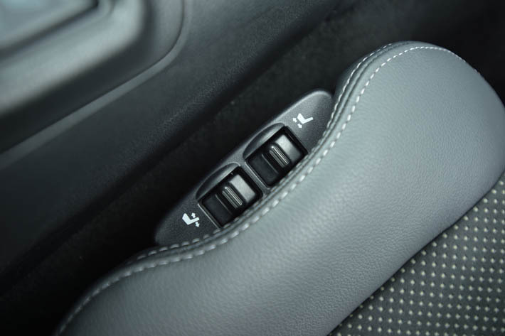 日産 フェアレディZ Version ST