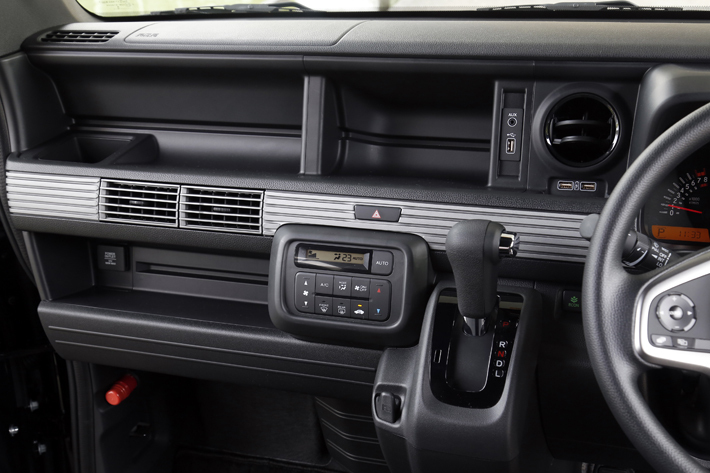 ホンダ N-VAN +STYLE FUN Honda SENSING