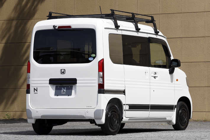 ホンダ N-VANは仕事から遊びまで夢と使い方が広がる“新感覚軽