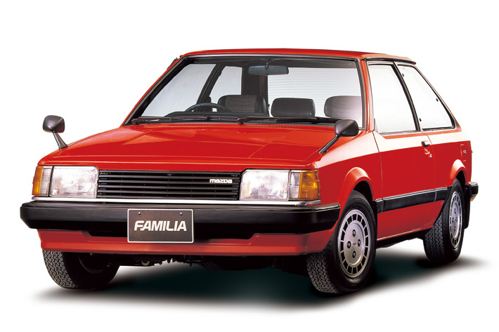 新品未使用　ファミリア　90 マツダ、一世を風靡した赤いXGこと5代目ファミリアなどをオートモビル