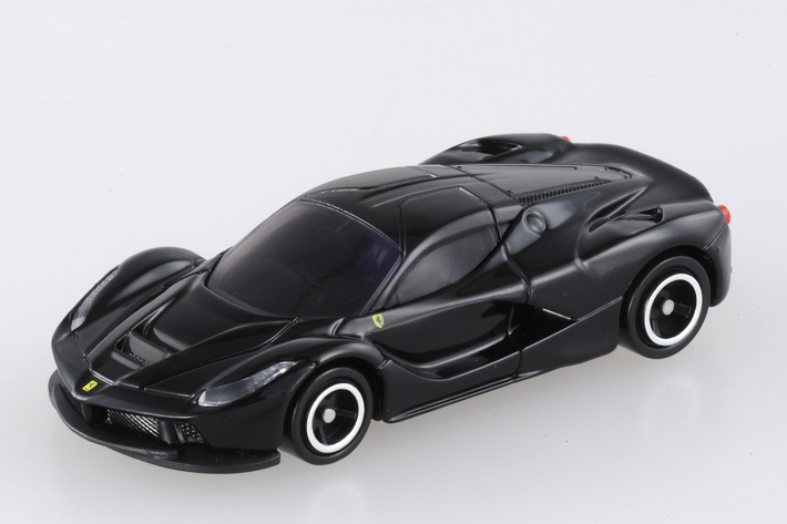 トミカに「フェラーリテスタロッサ」がほぼ20年ぶりで復活した トミカに「フェラーリテスタロッサ」がほぼ20年ぶりで復活した