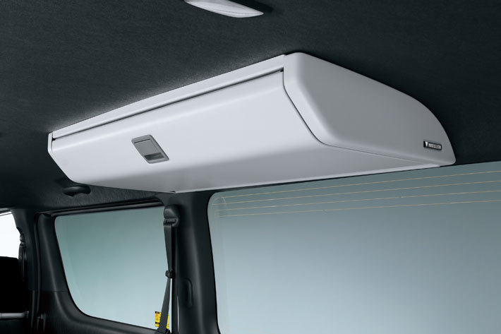 トヨタ ハイエース DARK PRIME II マルチロールトランスポーター