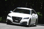 TRD クラウン for RS BODY ブラックエディション（2リッターターボエンジン搭載）