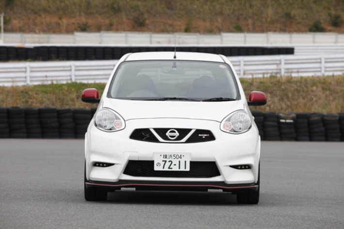 日産マーチnismo