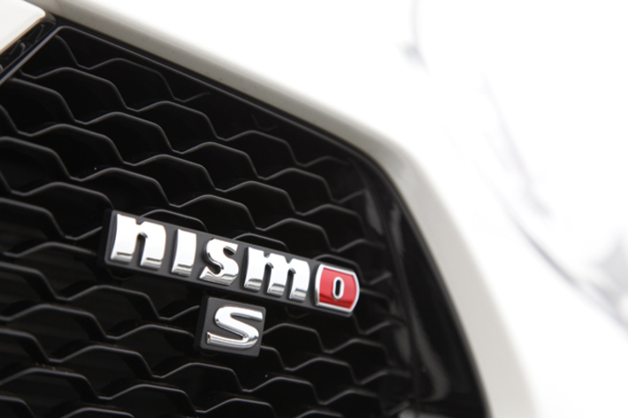 日産マーチnismo