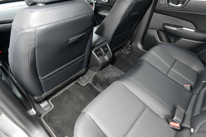 ホンダ 新型クラリティPHEV