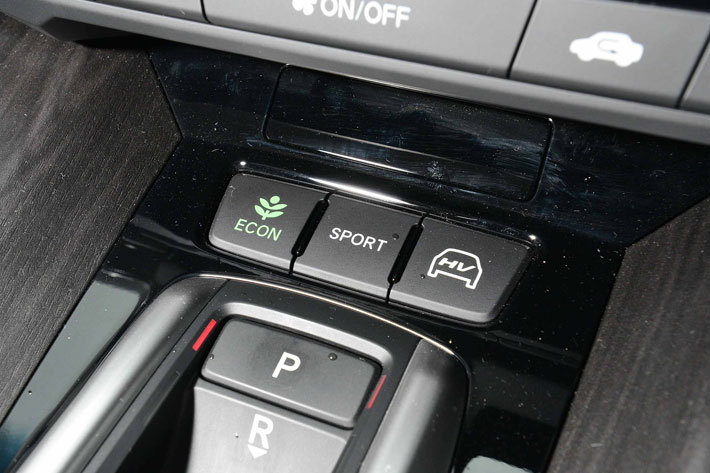 ホンダ 新型クラリティPHEV