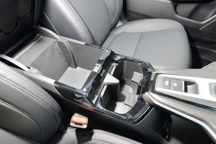 ホンダ 新型クラリティPHEV