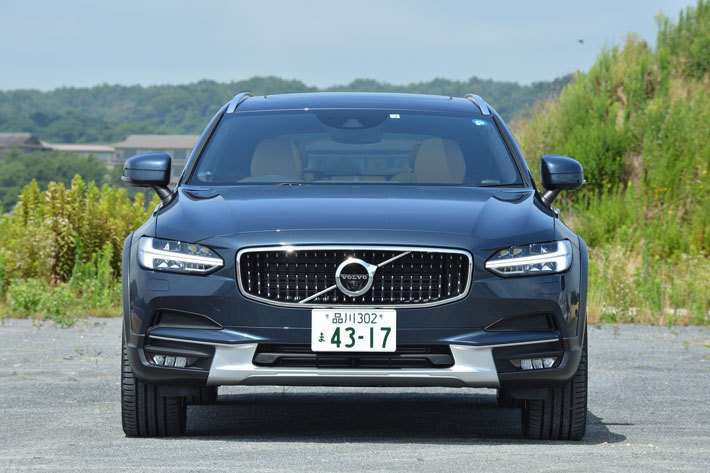 VOLVO V90 Cross Country D4 AWD Summum