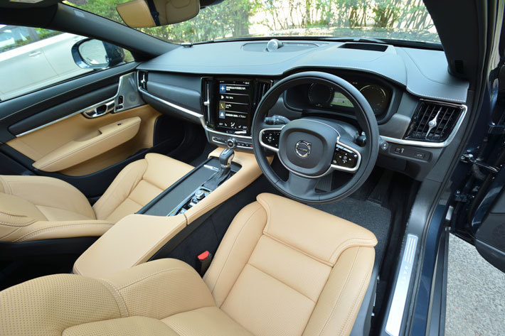 VOLVO V90 Cross Country D4 AWD Summum