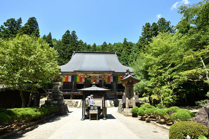 山形・山寺立石寺[VOLVO V90 Cross Country D4 AWD Summum ”奥の細道”試乗]