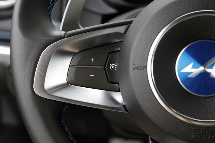 アルピーヌA110試乗