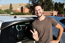 後続車とのコミュニケーションができる？！高性能カーディスプレイCarWink（カーウインク）日本上陸