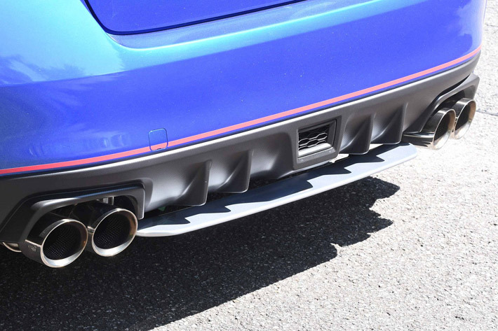 スバル WRX STI タイプRA-R STIパフォーマンスパッケージ装着車