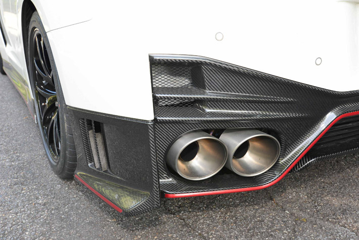 日産 GT-R NISMO ニスモ NアタックパッケージAキット装着車（2017年モデル）