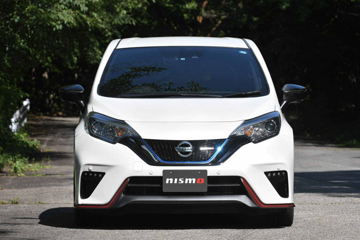 日産 ノート e-POWER NISMO ニスモパーツ装着車