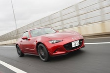 マツダ ロードスターRF
